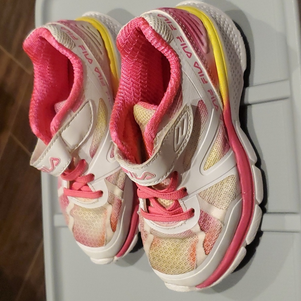 Little girls fila shoes
